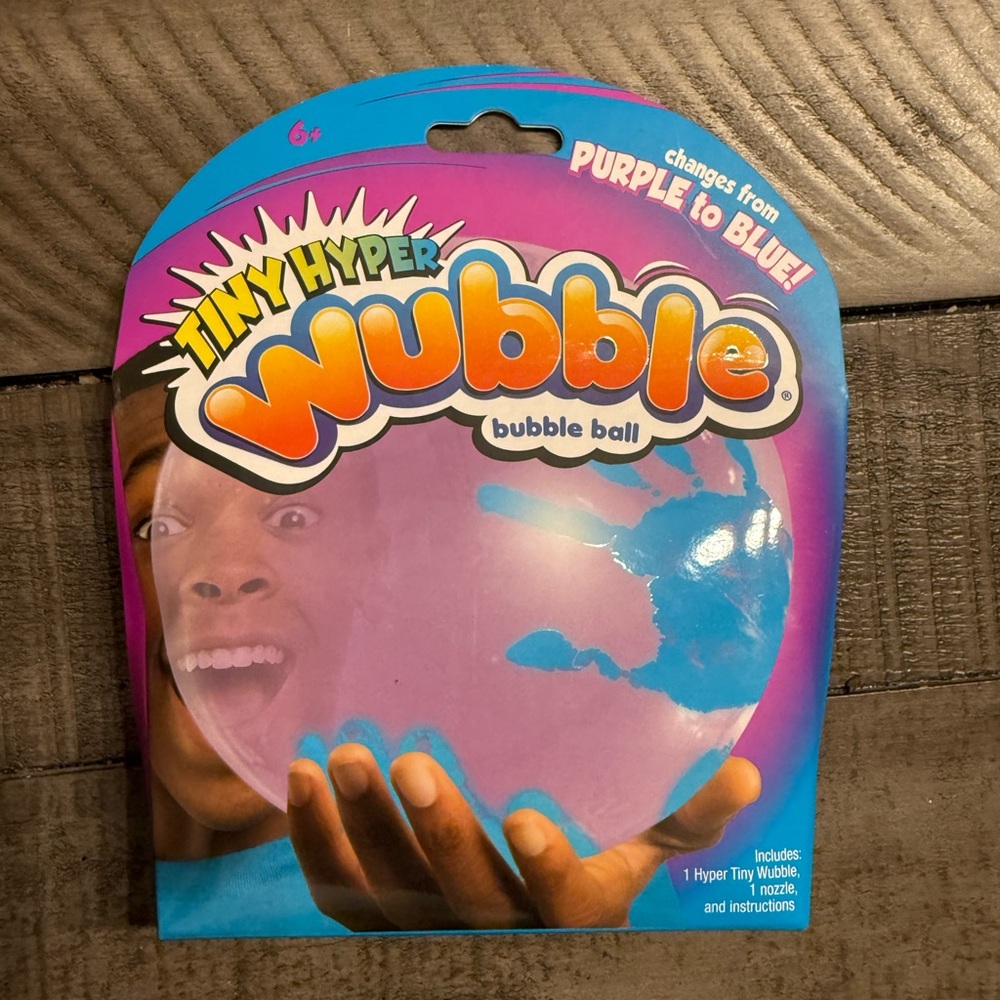 Tiny Hyper Wubble Bubble Ball